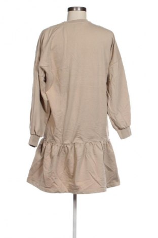 Рокля Esmara, Размер M, Цвят Бежов, Цена 11,99 лв.