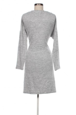 Рокля Esmara, Размер XL, Цвят Сив, Цена 14,99 лв.