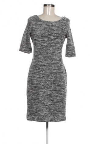 Рокля Esprit, Размер L, Цвят Многоцветен, Цена 10,99 лв.