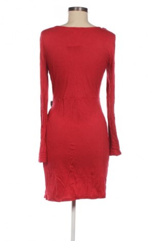 Šaty  Essentials, Veľkosť L, Farba Červená, Cena  14,83 €
