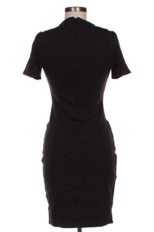 Kleid Essentials, Größe S, Farbe Schwarz, Preis 14,99 €