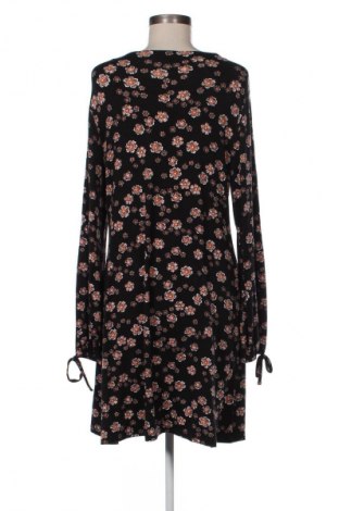 Šaty  F&F, Velikost L, Barva Vícebarevné, Cena  604,00 Kč