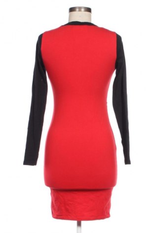 Sukienka Fb Sister, Rozmiar S, Kolor Czerwony, Cena 44,99 zł