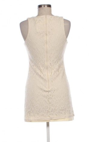 Рокля Flying Tomato, Размер S, Цвят Бежов, Цена 48,00 лв.