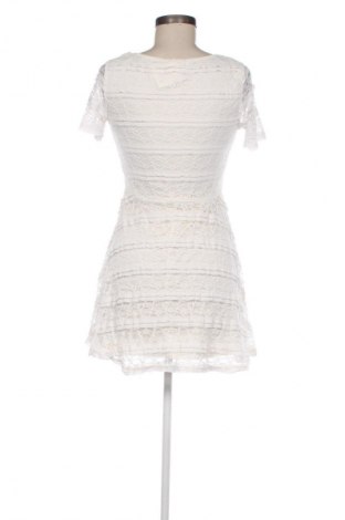 Sukienka Forever 21, Rozmiar L, Kolor ecru, Cena 62,02 zł