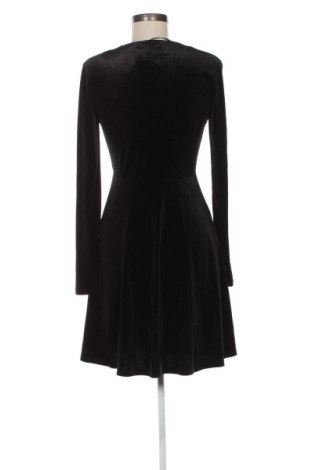 Ruha Glamorous, Méret M, Szín Fekete, Ár 7 469 Ft