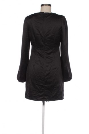 Sukienka Glamorous, Rozmiar M, Kolor Czarny, Cena 110,34 zł