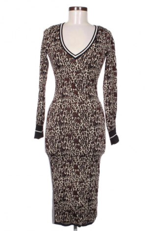 Рокля Guess, Размер S, Цвят Многоцветен, Цена 109,00 лв.