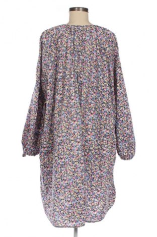 Šaty  H&M, Velikost 3XL, Barva Vícebarevné, Cena  367,00 Kč
