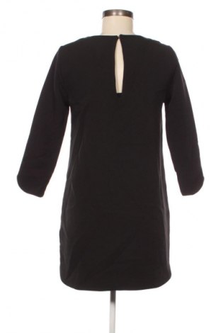 Рокля H&M, Размер S, Цвят Черен, Цена 13,99 лв.