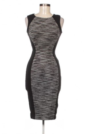 Рокля H&M, Размер S, Цвят Многоцветен, Цена 27,99 лв.