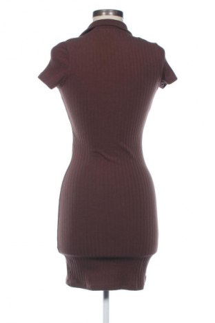 Рокля H&M Divided, Размер S, Цвят Кафяв, Цена 28,88 лв.