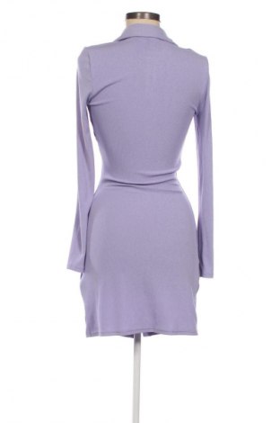 Рокля H&M Divided, Размер S, Цвят Лилав, Цена 48,99 лв.