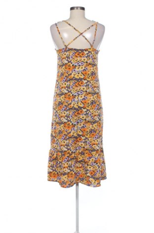 Рокля H&M Divided, Размер M, Цвят Многоцветен, Цена 23,99 лв.