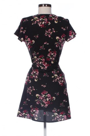 Рокля H&M Divided, Размер XXS, Цвят Многоцветен, Цена 54,15 лв.