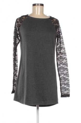 Рокля H&M Divided, Размер M, Цвят Многоцветен, Цена 29,00 лв.