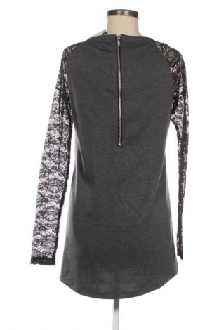 Рокля H&M Divided, Размер M, Цвят Многоцветен, Цена 29,00 лв.