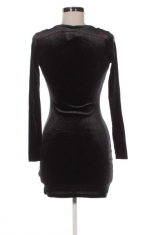 Рокля H&M Divided, Размер S, Цвят Черен, Цена 13,99 лв.