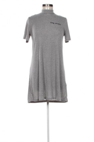 Šaty  H&M Divided, Veľkosť L, Farba Sivá, Cena  14,83 €