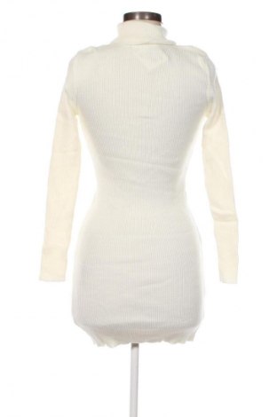 Рокля Happines, Размер S, Цвят Екрю, Цена 20,99 лв.