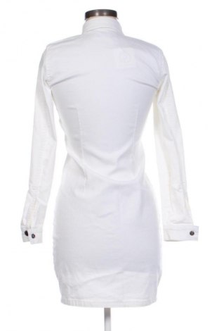 Рокля Jdy, Размер XS, Цвят Бял, Цена 25,99 лв.