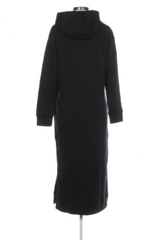 Kleid Kangaroos, Größe M, Farbe Schwarz, Preis 71,99 €