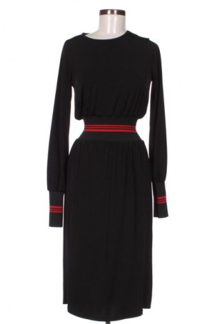 Рокля Karol, Размер M, Цвят Черен, Цена 37,99 лв.