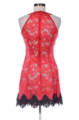 Sukienka Lucy, Rozmiar M, Kolor Czerwony, Cena 133,33 zł