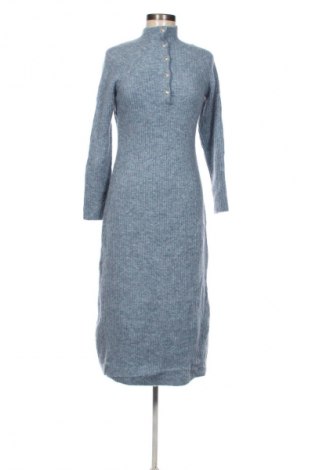 Рокля Maje, Размер XXS, Цвят Син, Цена 184,99 лв.