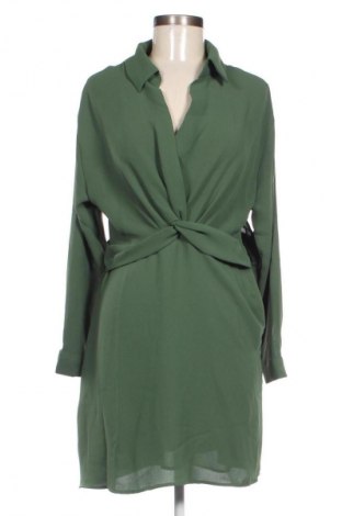 Kleid Mango, Größe M, Farbe Grün, Preis 28,13 €