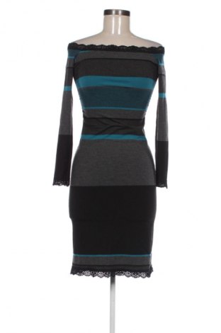 Рокля Manuela, Размер M, Цвят Многоцветен, Цена 37,09 лв.