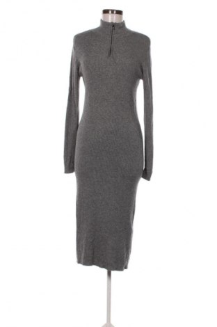 Ruha Massimo Dutti, Méret M, Szín Szürke, Ár 18 142 Ft