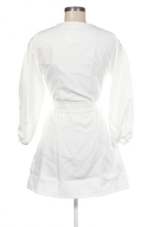 Sukienka Missguided, Rozmiar M, Kolor ecru, Cena 116,99 zł