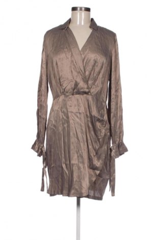 Rochie Mohito, Mărime M, Culoare Bej, Preț 121,34 Lei