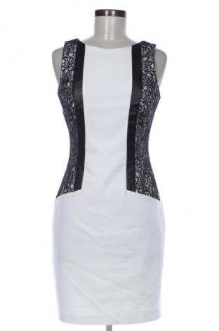 Kleid Mohito, Größe M, Farbe Weiß, Preis 9,99 €