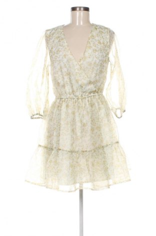 Рокля NA-KD, Размер M, Цвят Многоцветен, Цена 48,99 лв.