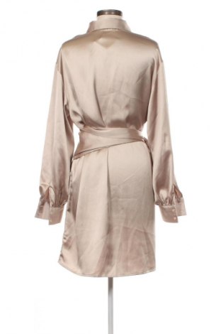 Рокля NA-KD, Размер M, Цвят Бежов, Цена 48,99 лв.