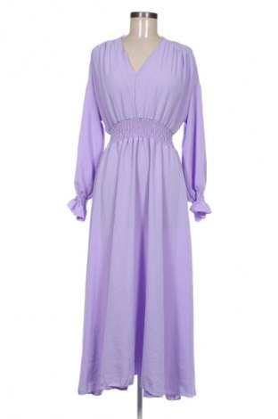 Kleid NEW COLLECTION, Größe M, Farbe Lila, Preis 24,48 €