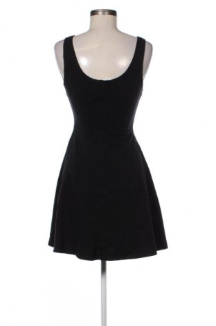 Рокля New Look, Размер M, Цвят Черен, Цена 17,84 лв.