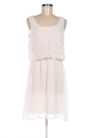 Рокля ONLY, Размер M, Цвят Бял, Цена 21,99 лв.