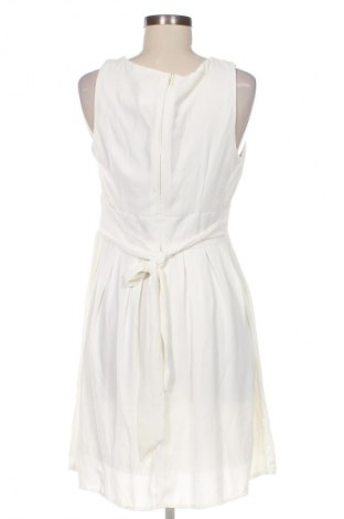Kleid Orsay, Größe M, Farbe Weiß, Preis € 14,77