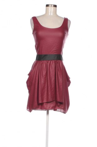 Sukienka PNK casual, Rozmiar XS, Kolor Czerwony, Cena 378,99 zł