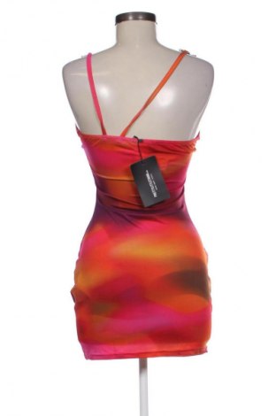 Φόρεμα Pretty Little Thing, Μέγεθος M, Χρώμα Πολύχρωμο, Τιμή 27,70 €