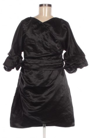 Kleid Pretty Little Thing, Größe L, Farbe Schwarz, Preis 47,57 €