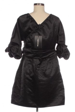 Kleid Pretty Little Thing, Größe L, Farbe Schwarz, Preis 47,57 €