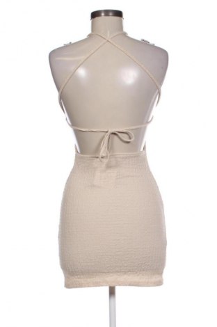 Рокля Pull&Bear, Размер XS, Цвят Бежов, Цена 29,33 лв.