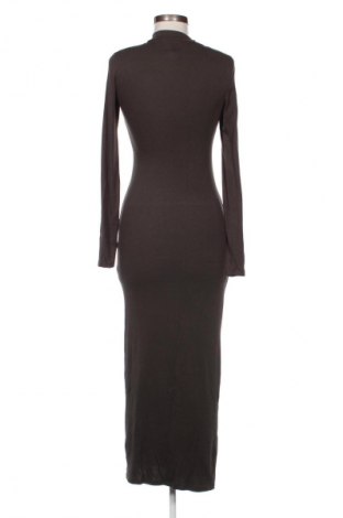 Šaty  Pull&Bear, Velikost M, Barva Zelená, Cena  249,00 Kč