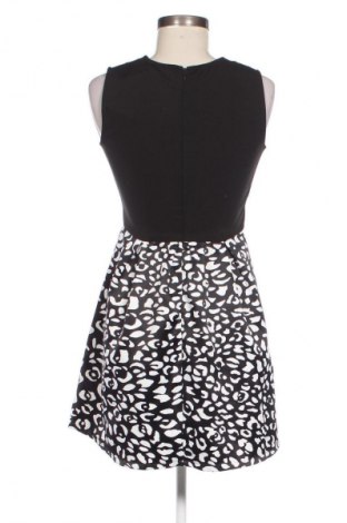 Kleid Red Queen, Größe S, Farbe Mehrfarbig, Preis 14,77 €