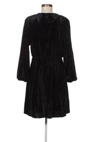 Рокля Reserved, Размер L, Цвят Черен, Цена 21,99 лв.