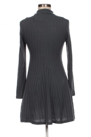 Рокля SHEIN, Размер M, Цвят Сив, Цена 28,88 лв.